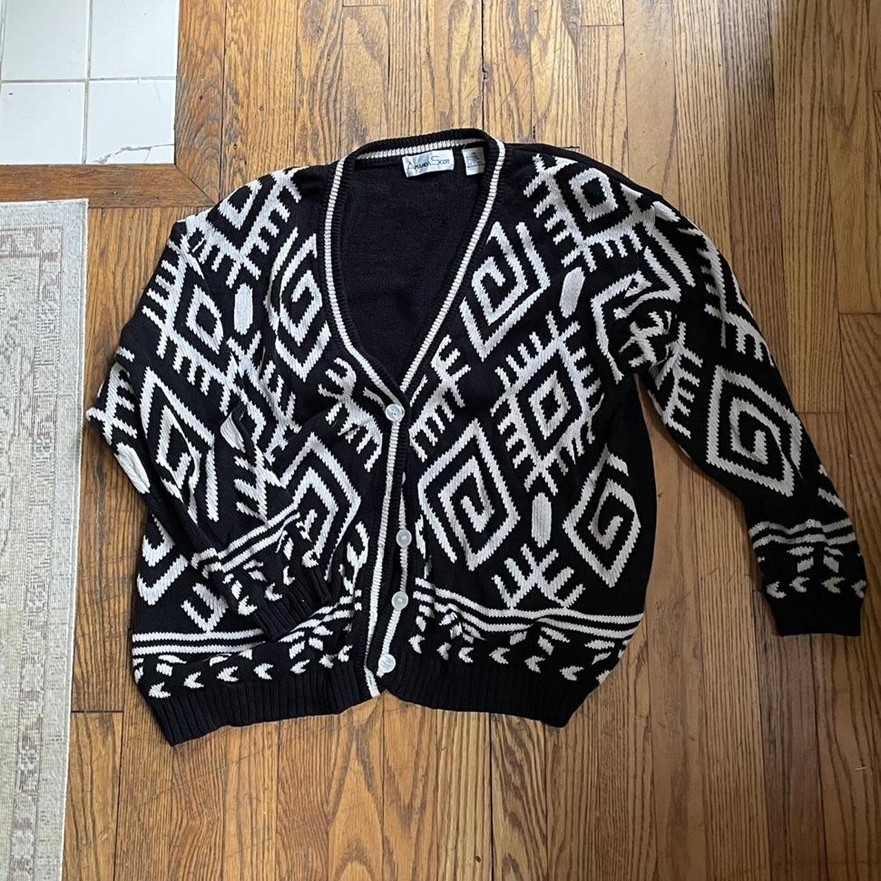 Vintage sweater with a fun pattern! Size 2x.... - Depop