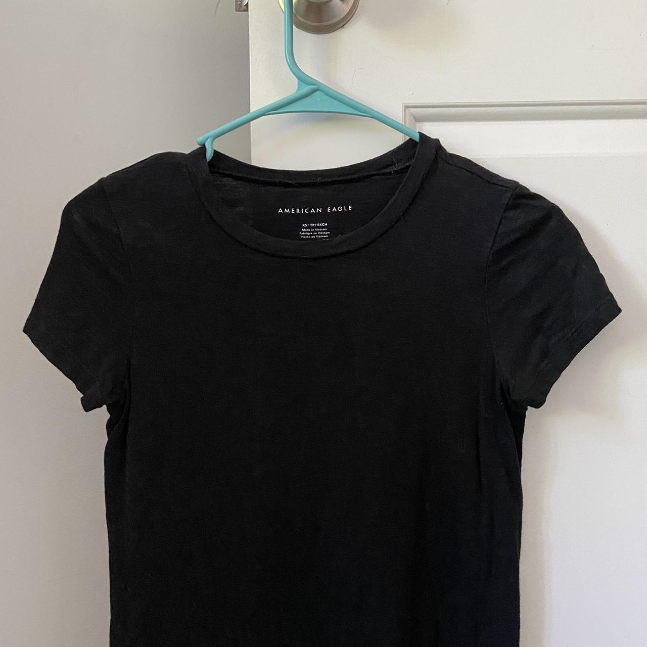 American Eagle Women's Black Tshirt Depop