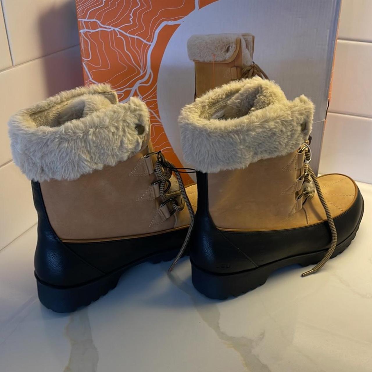 JBU cozy faux fur lining size 10 ladies snow boots - Depop