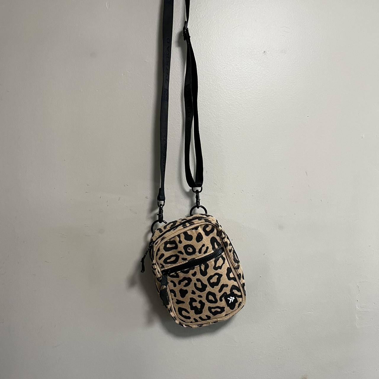 item listed by thenowandthenrack
