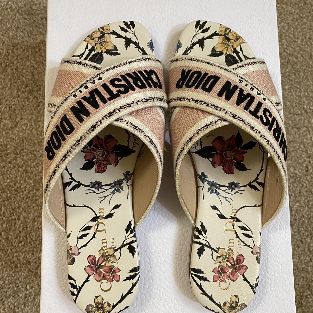 Womens christian discount dior slides