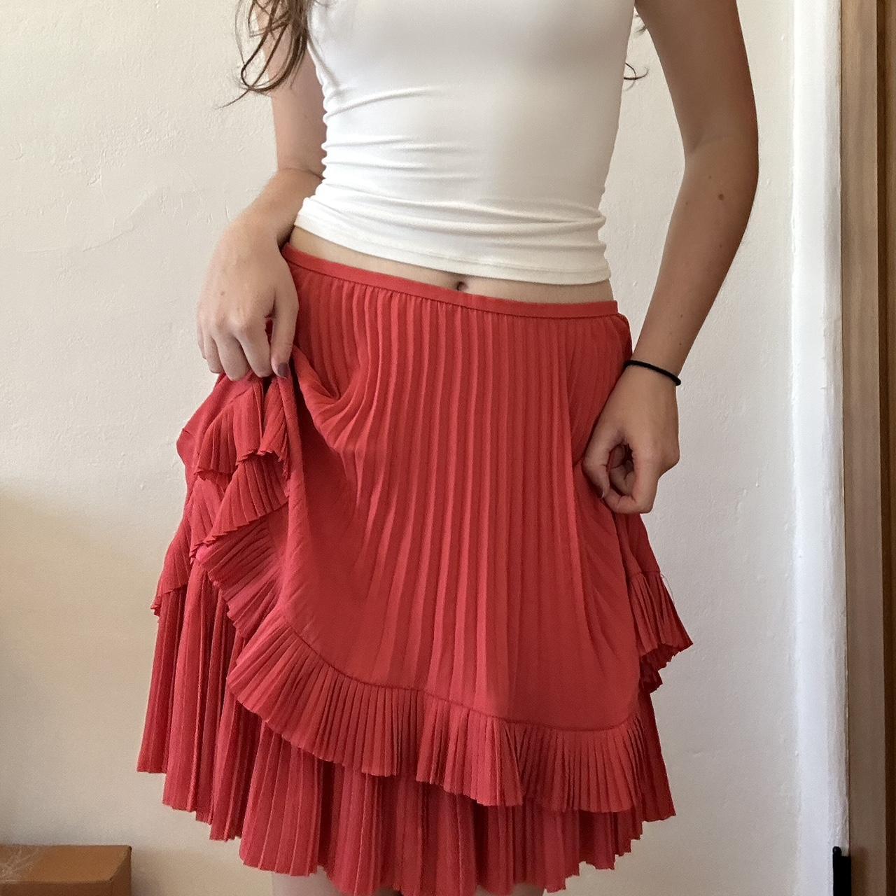 NWOT Banana Republic Red pink pleated skirt. Perfect. Depop