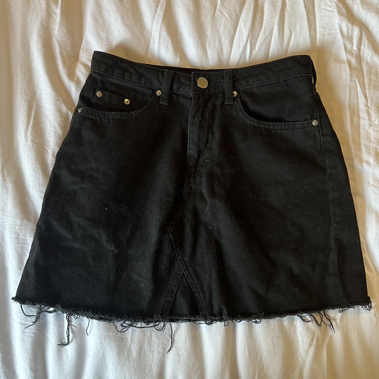 H&M Black Denim Skirt size 4 - Depop