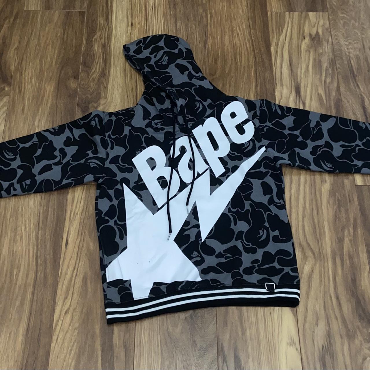 Xs 2025 bape hoodie