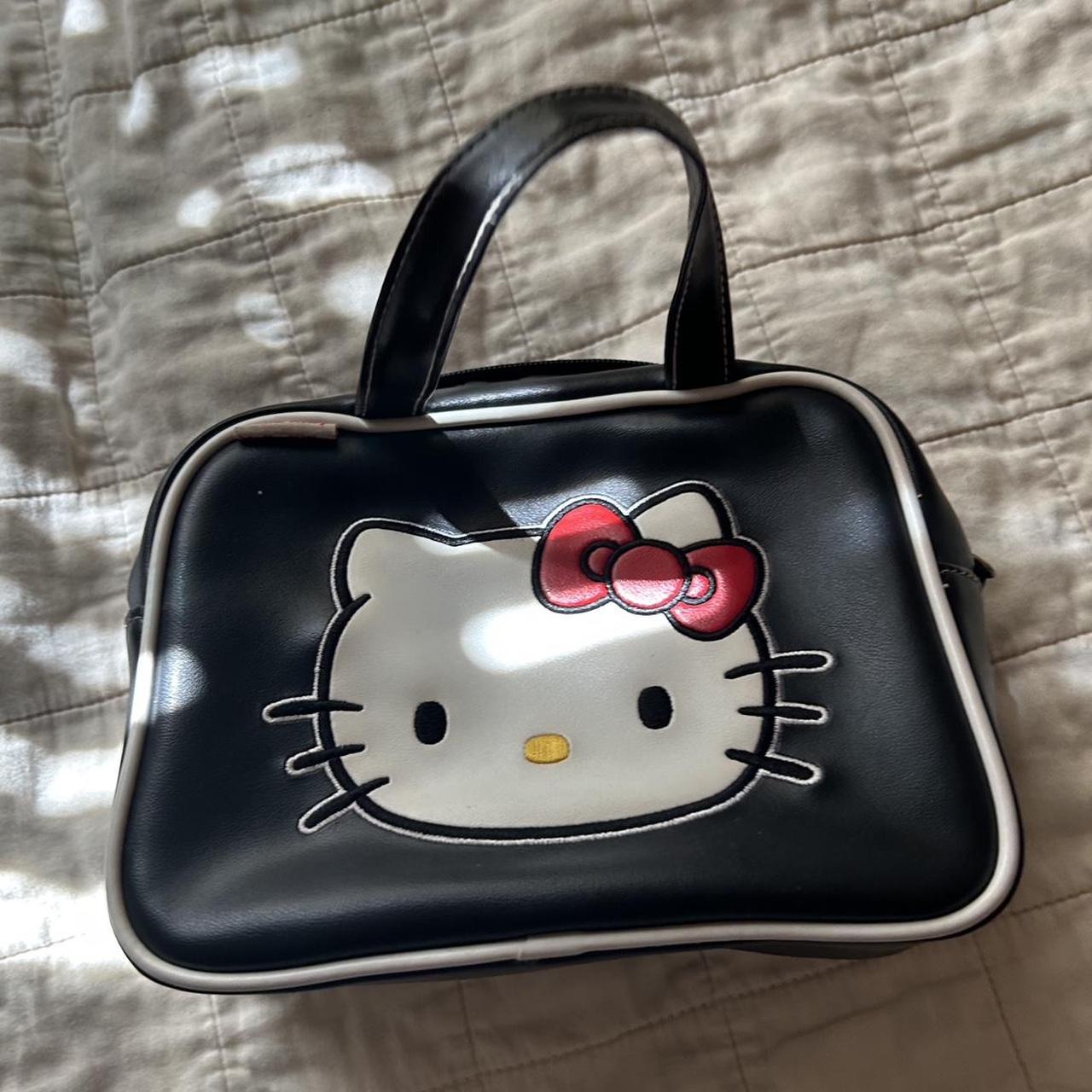 Hello kitty purse tin 🌸 From 2015! Measurements ~ - Depop