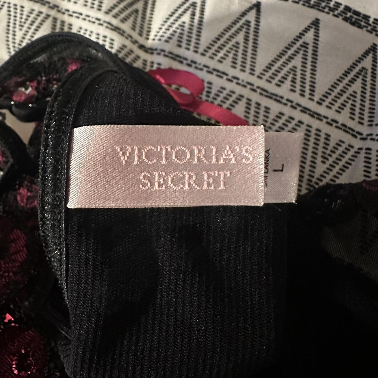 Victoria’s Secret lingerie top size: large... - Depop