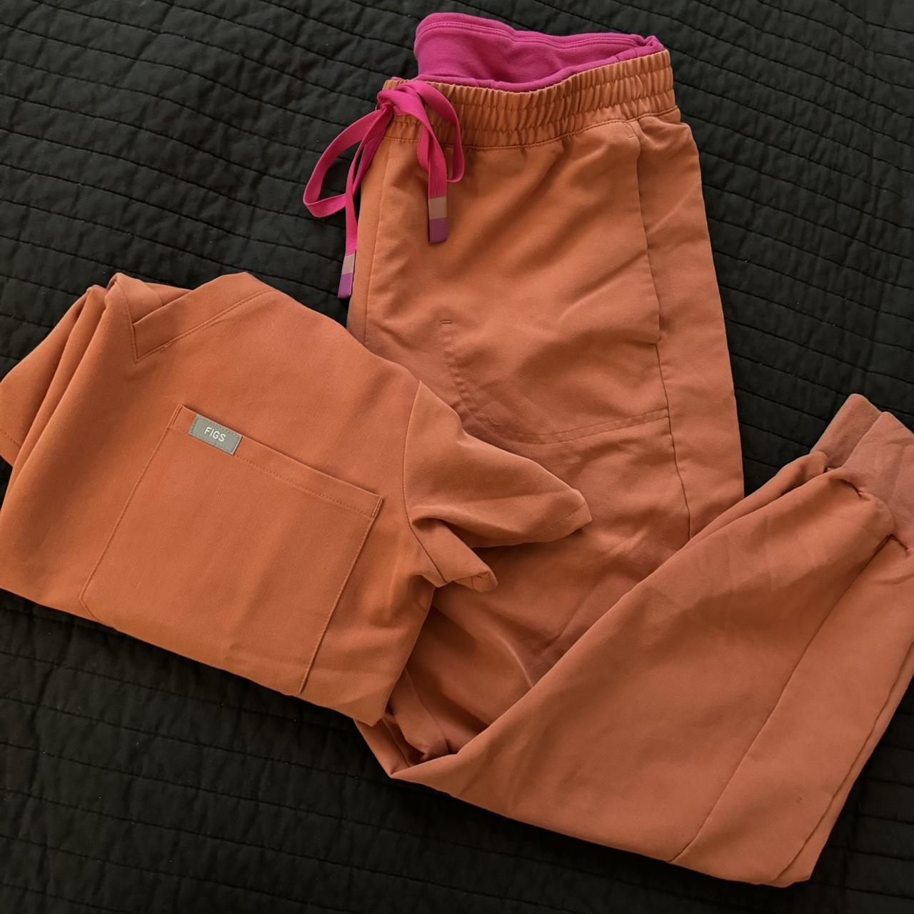 Figs scrubs NO FLAWS ONlY WORN 2x Top : XS Bottoms :… - Depop