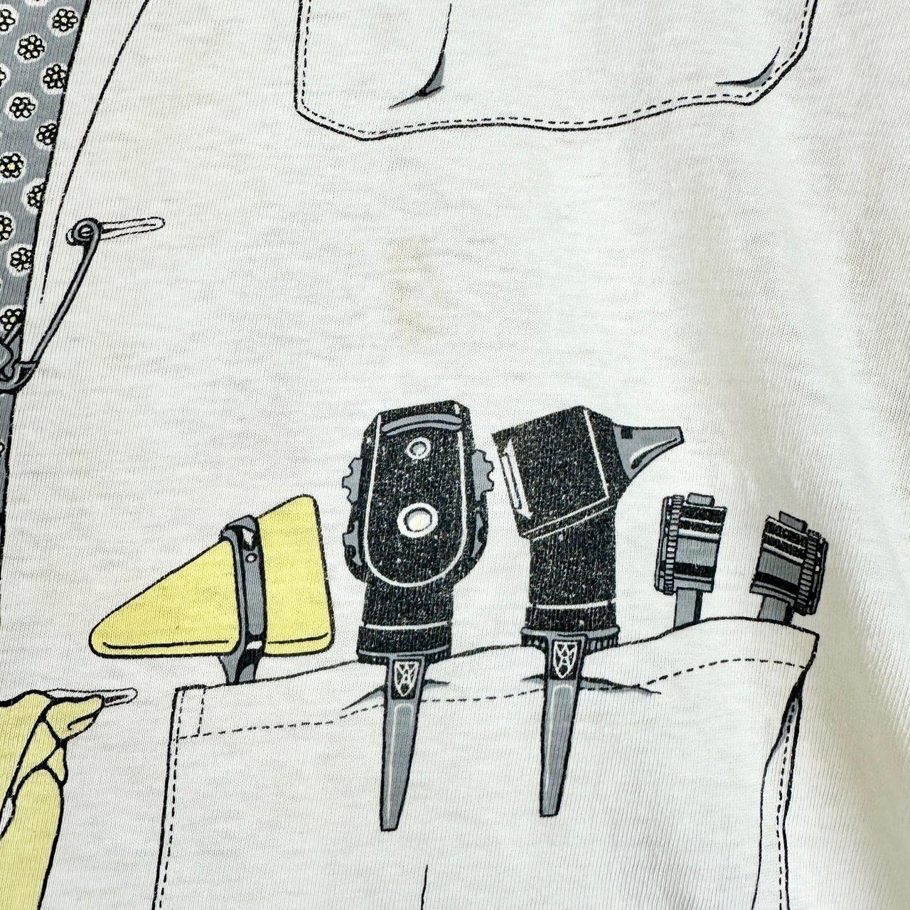 Men's T-shirt - Tan - M – Vintage Leslie Arwin Do… - image 5