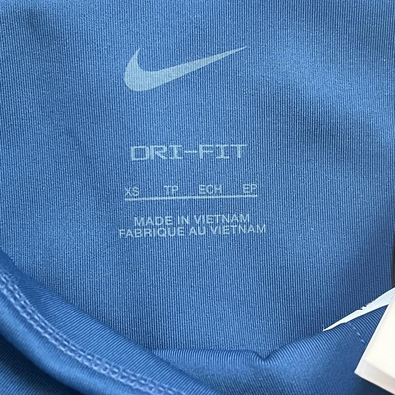Nike Women's Blue Leggings Depop
