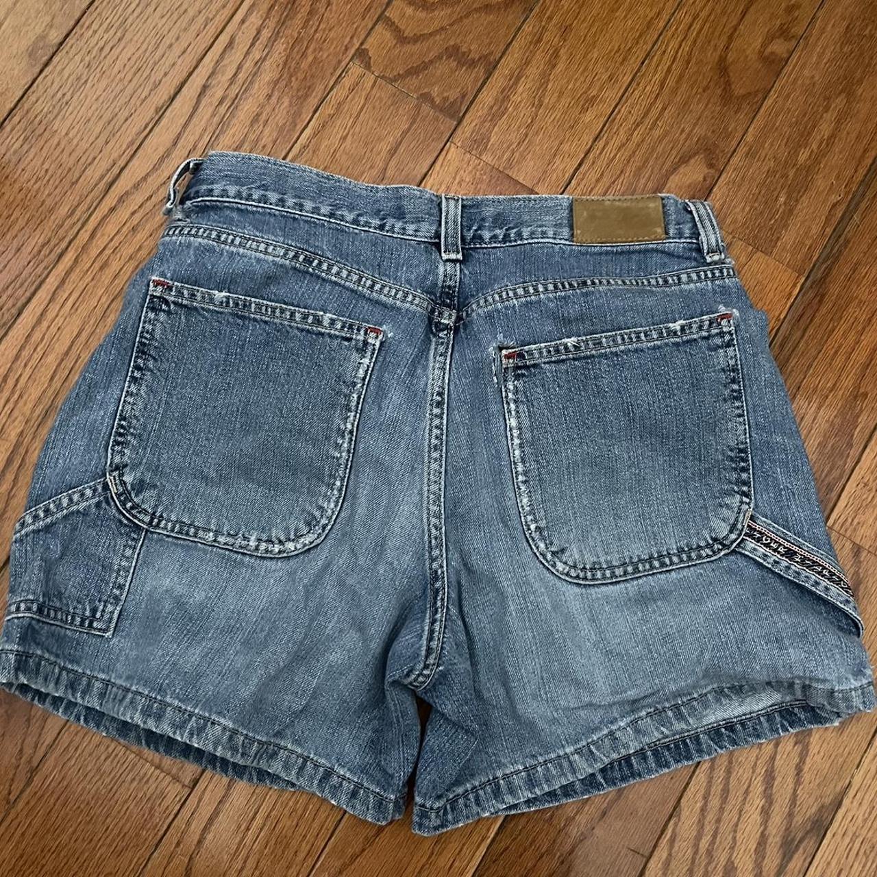 Tommy Hilfiger Women's Shorts | Depop