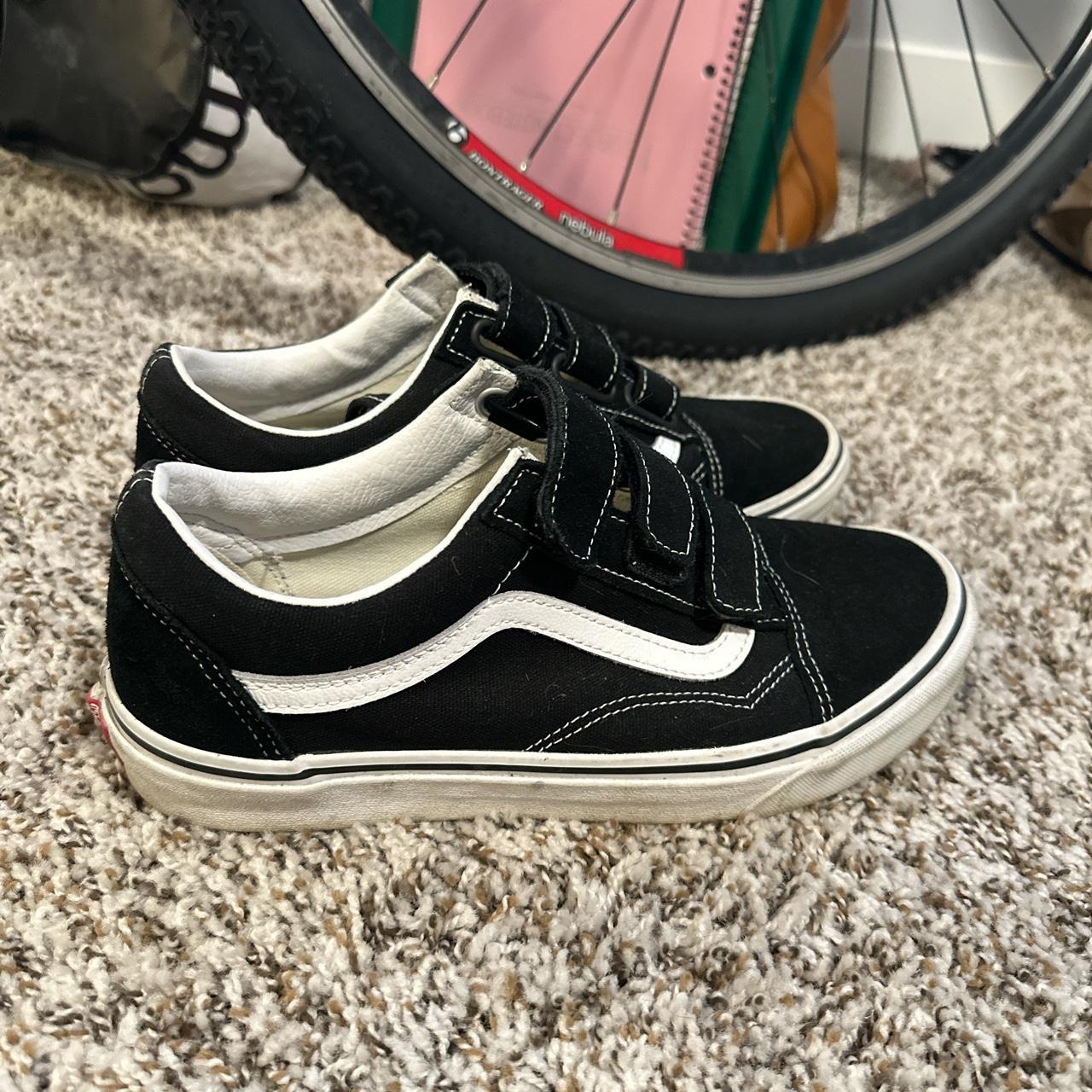 Women’s 9.5 vans - Depop