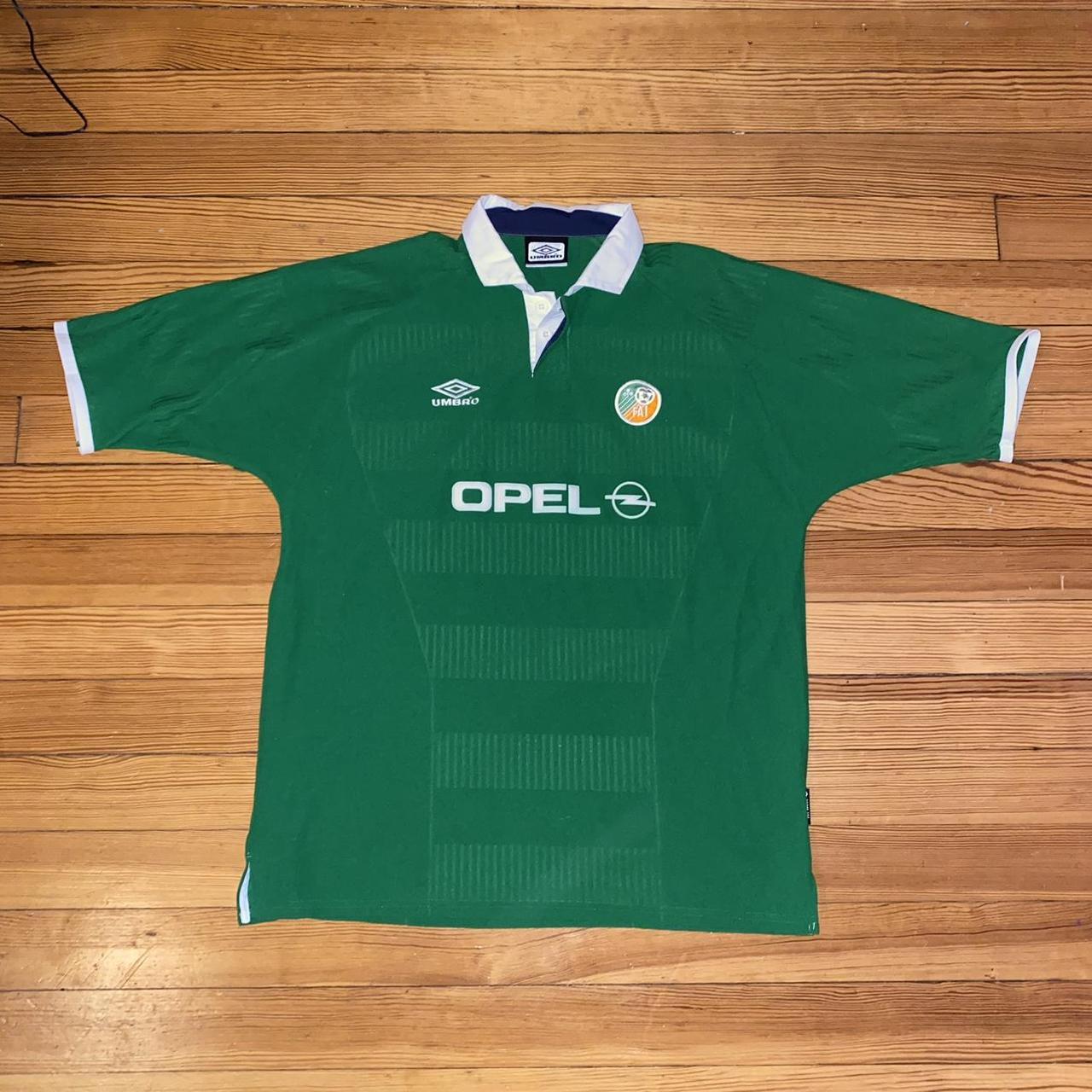 Umbro Republic of Ireland Green Soccer Jersey Shirt...