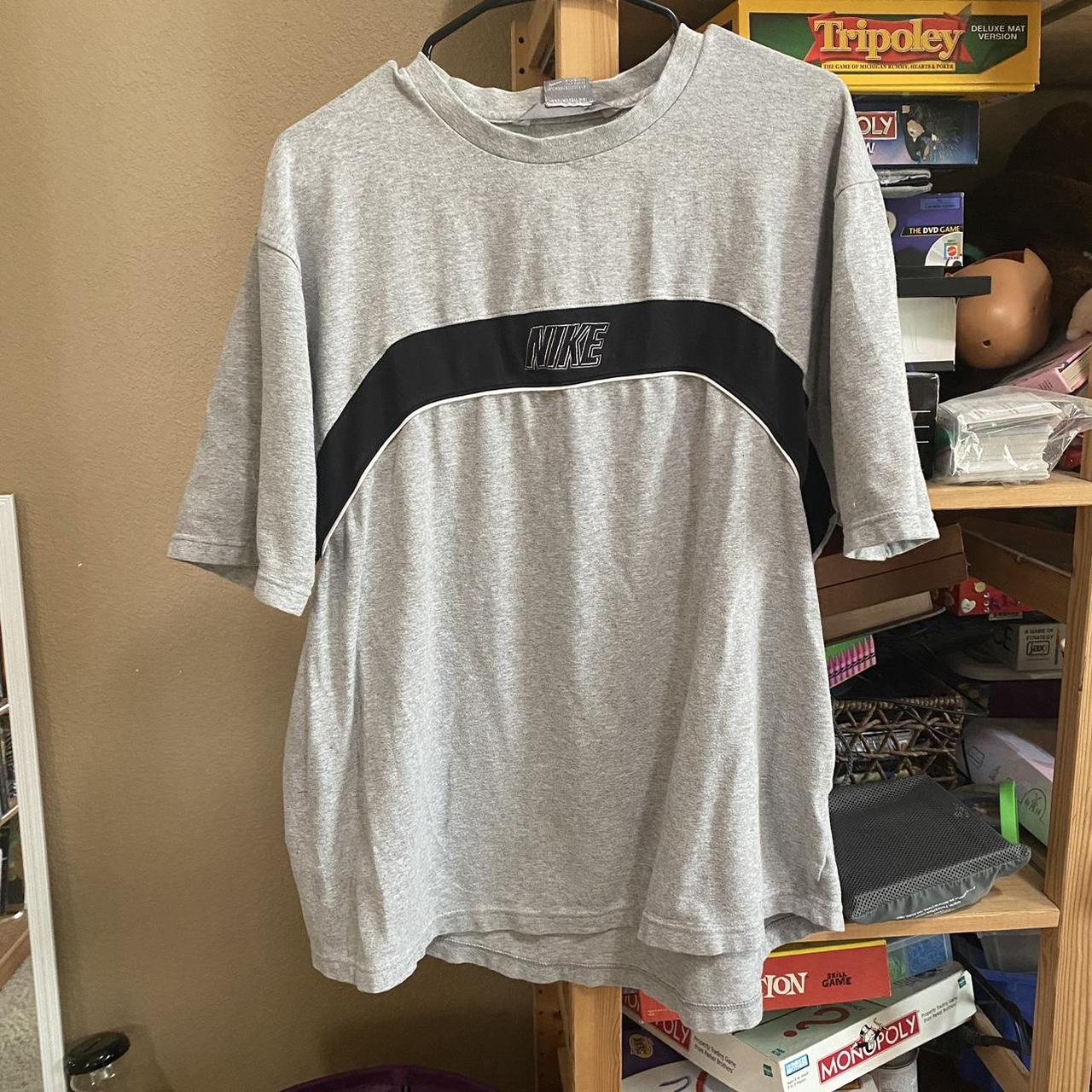 mens dark grey nike t shirt