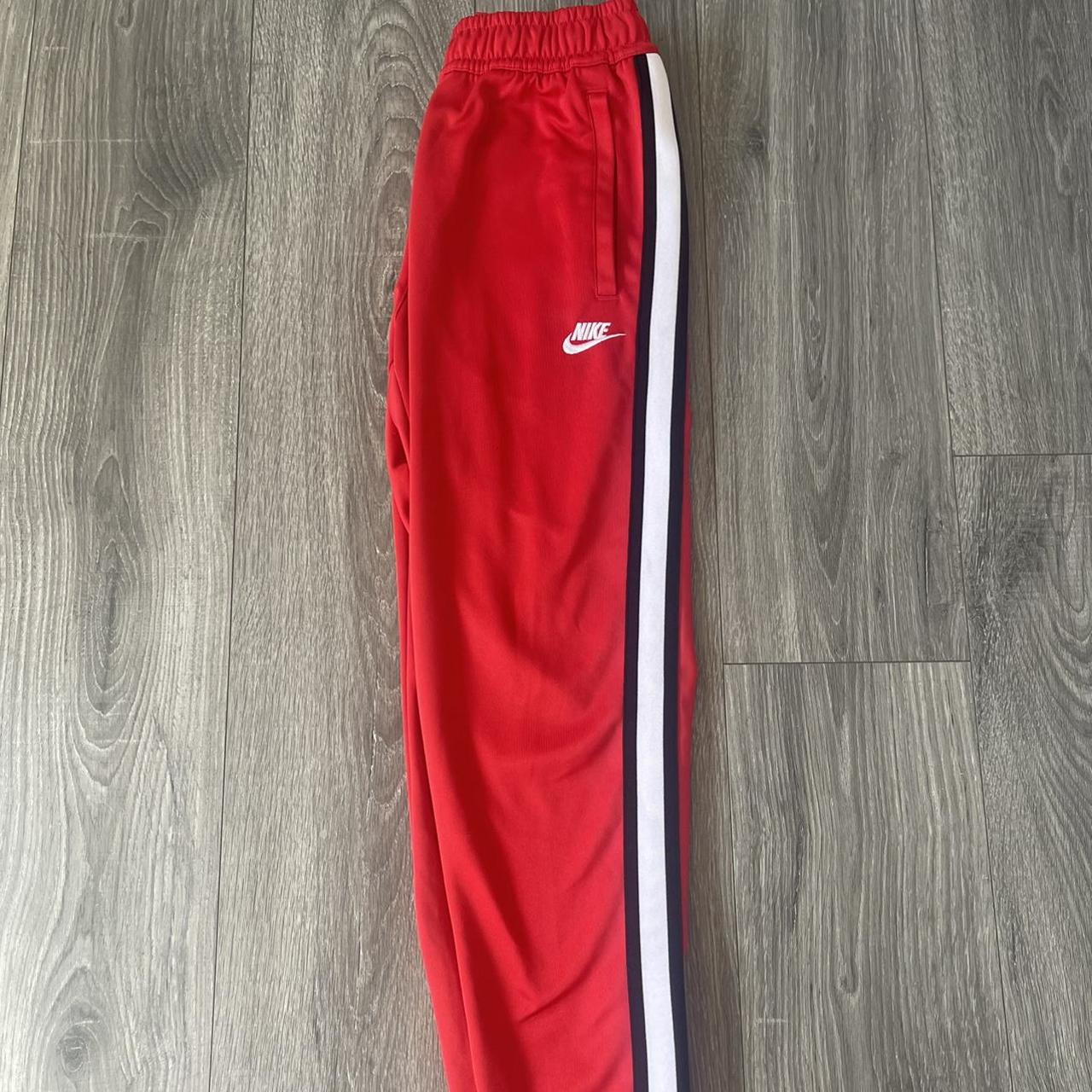 Nike Men's Joggerstracksuits Depop