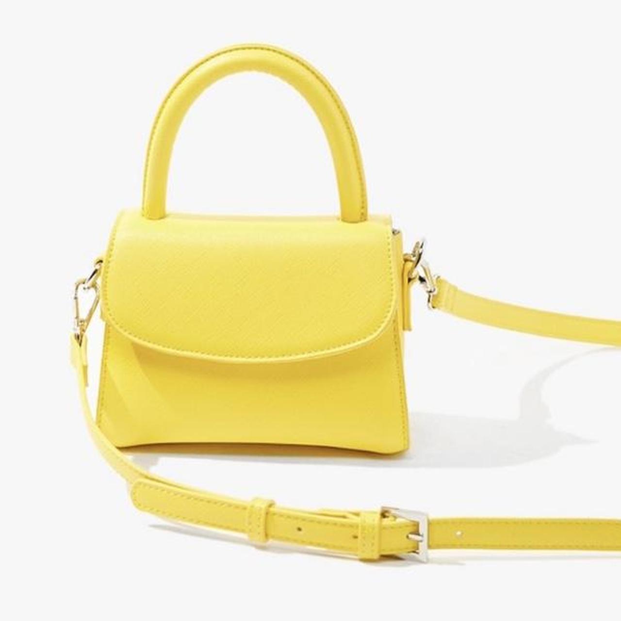 lola mae Quilted Crossbody Bag, Medium Lightweight Shoulder Purse Top  Zipper Tassel Accent: Handbags: Amazon.com