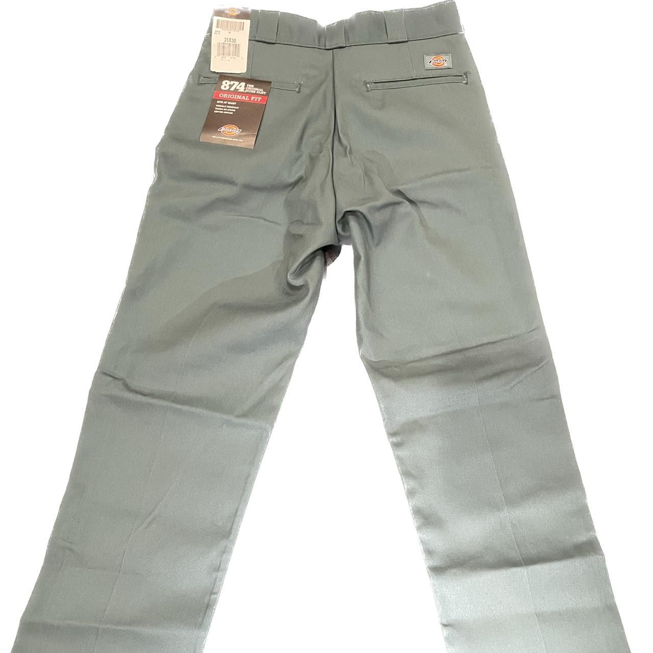 Dickies 874 Original fit 31x30 , they fit like a 30...