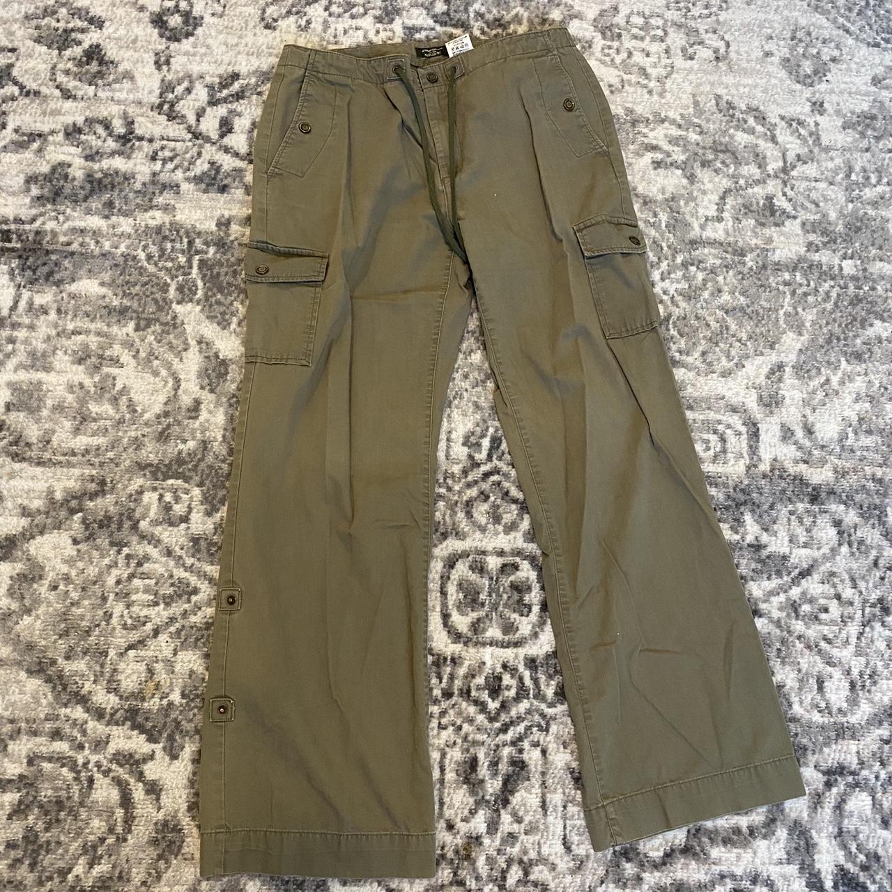 34 inch drawstring Eddie Bauer cargo pants Legs can... - Depop