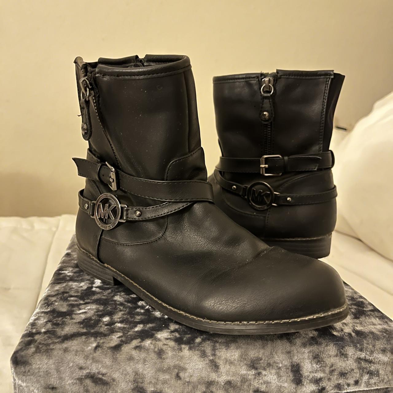 Michael Kors Women's Black Boots | Depop