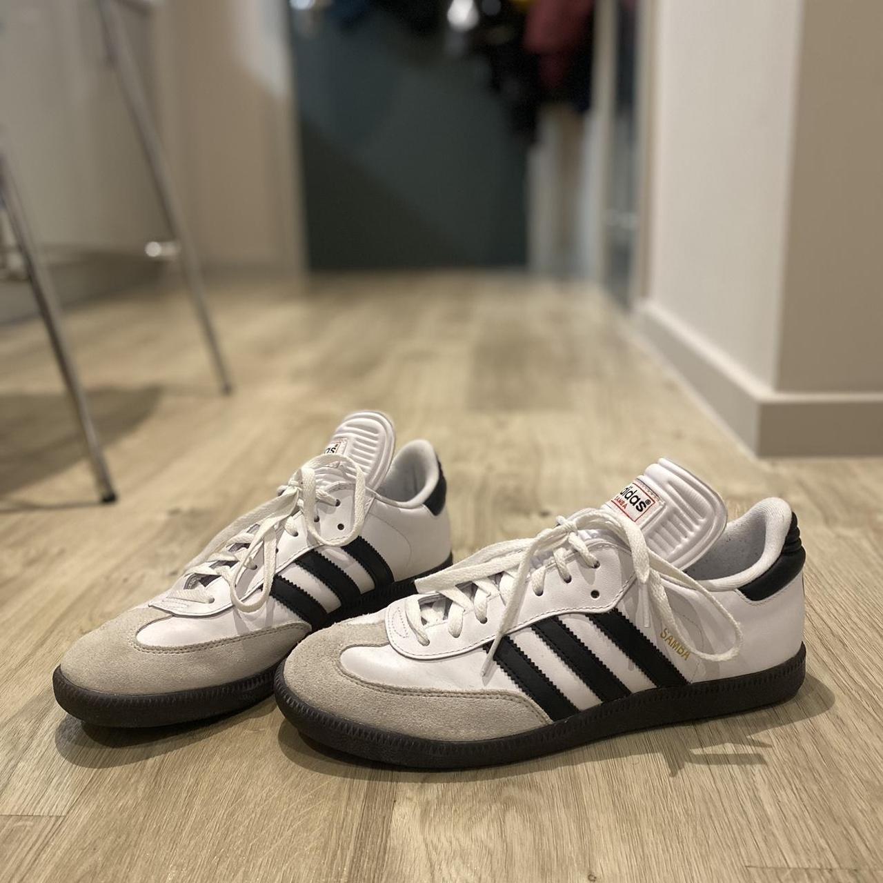 Adidas Men's White and Black Trainers | Depop