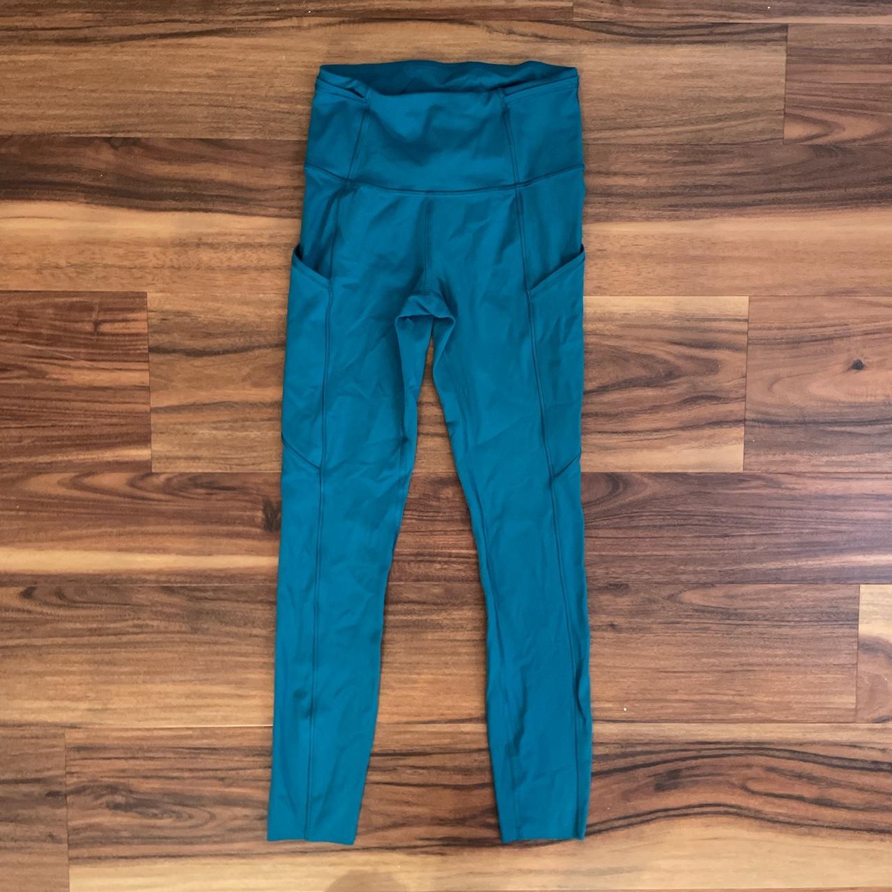 Lululemon cropped storm teal leggings|| marked as a