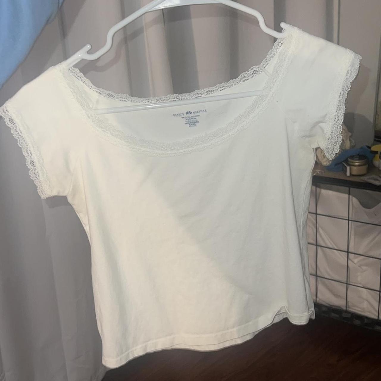Brandy Melville white cropped scooped neck t-shirt lace trim one size