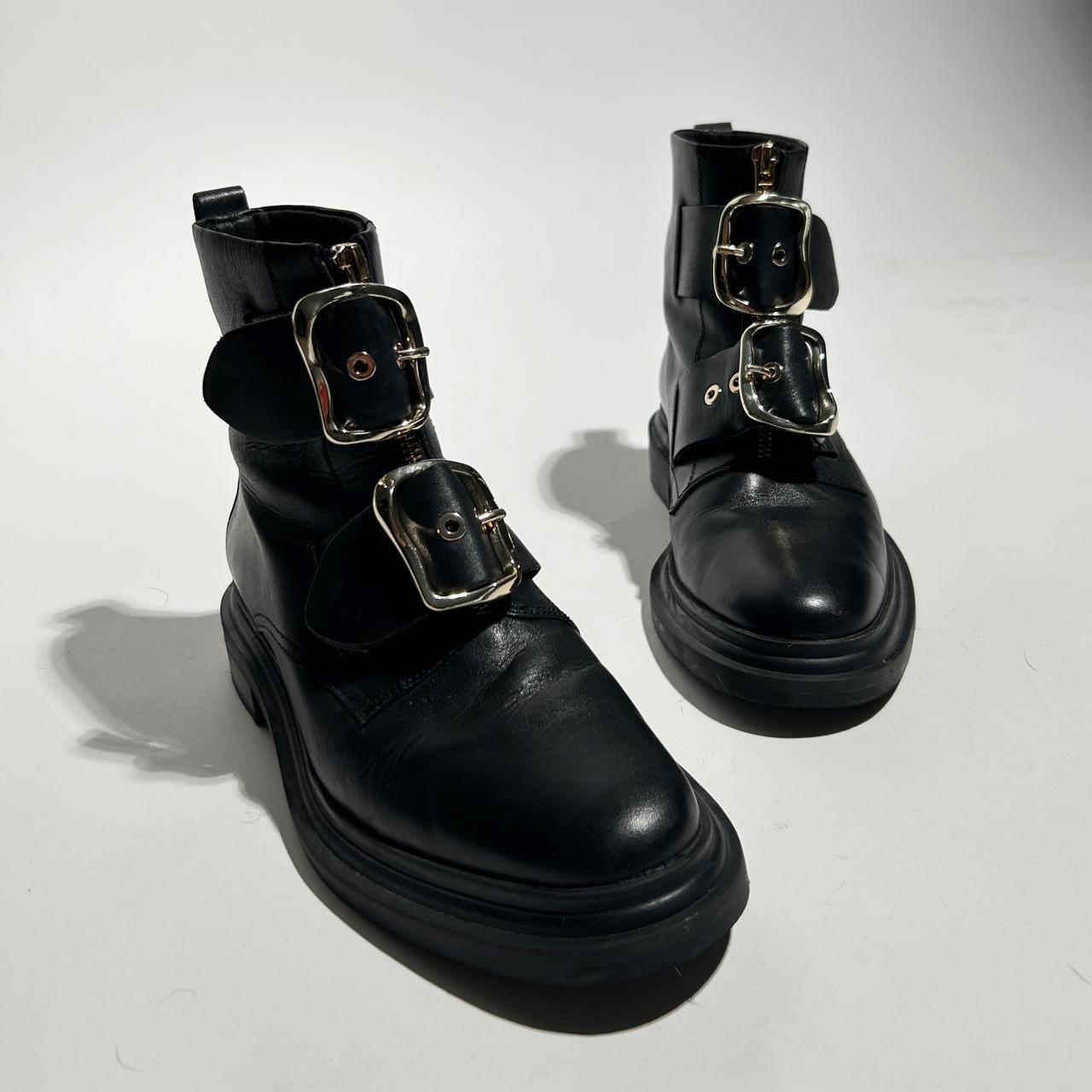 ASOS Women's Black and Gold Boots