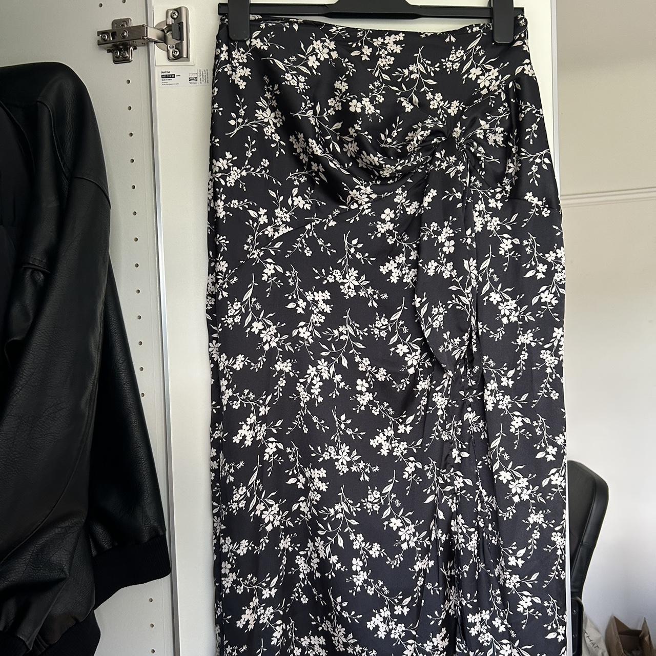 Zara floral satin skirt with knot detail Never worn. Depop