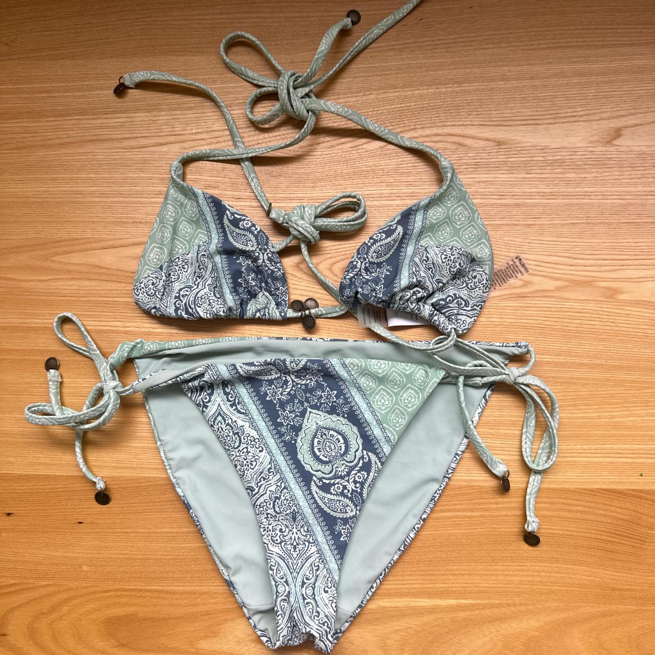 Tigerlily Bikini Set Top Size Xs Bottoms Size - Depop