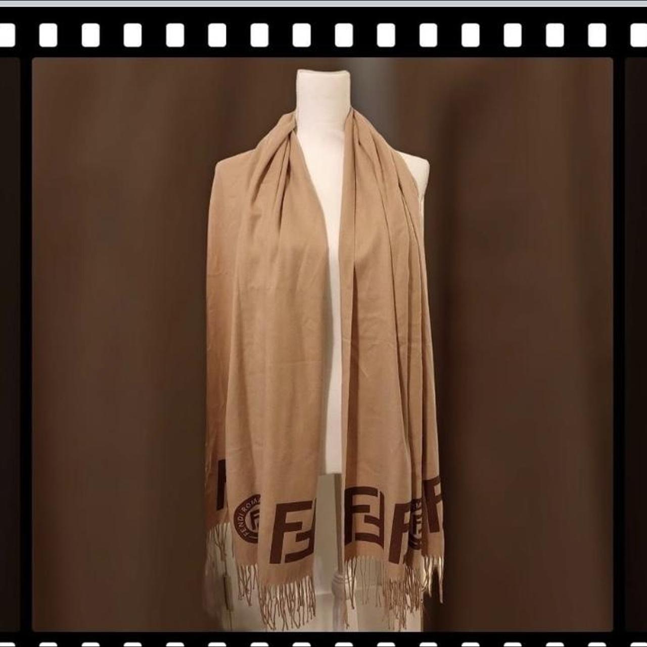 item listed by glitznglam81