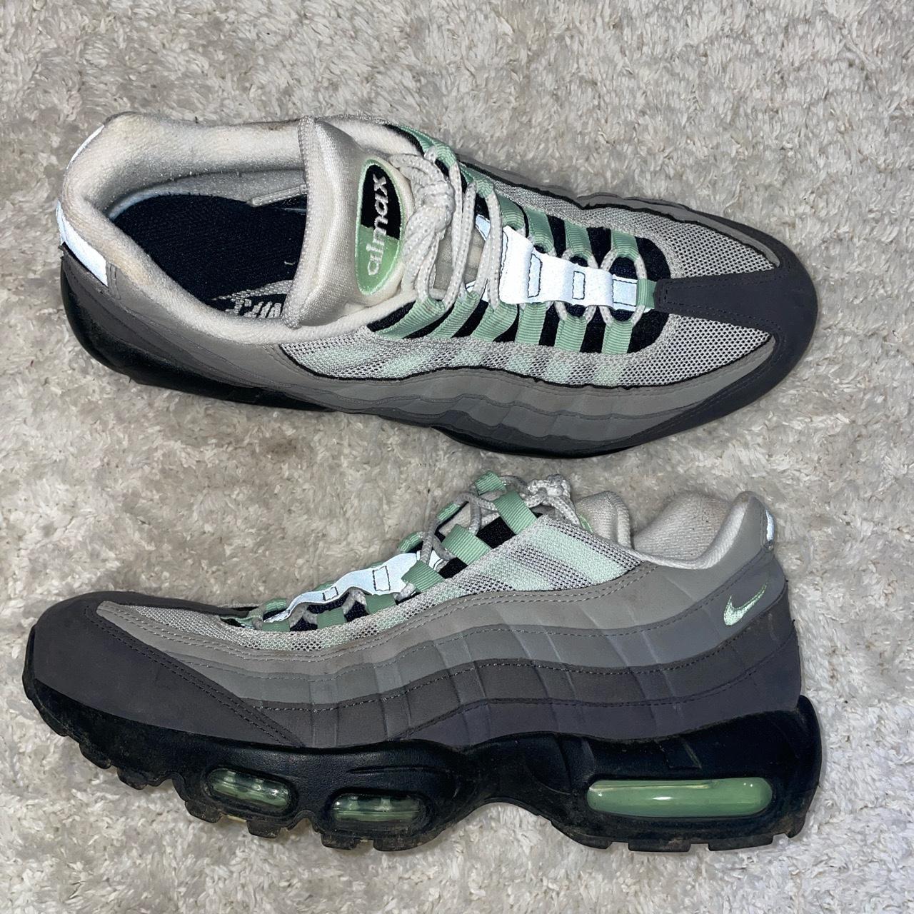 Nike 110s Grey and green colour way. Great condition - Depop