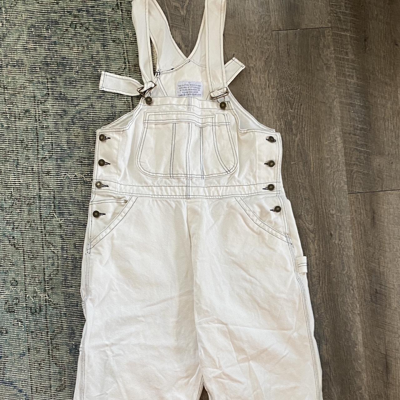 Korean fashion brand White