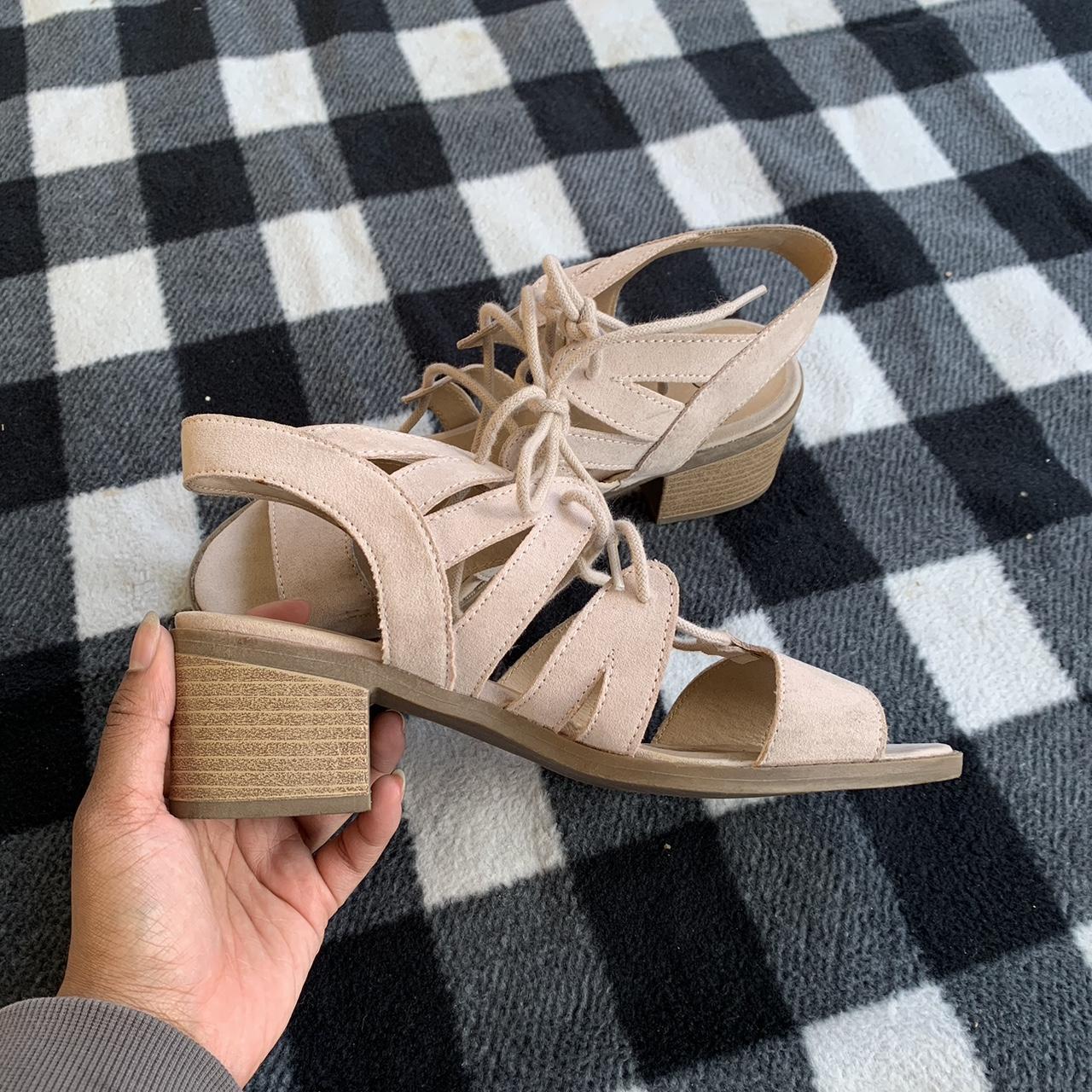 Adorable lace up sandals perfect for summer! Small - Depop