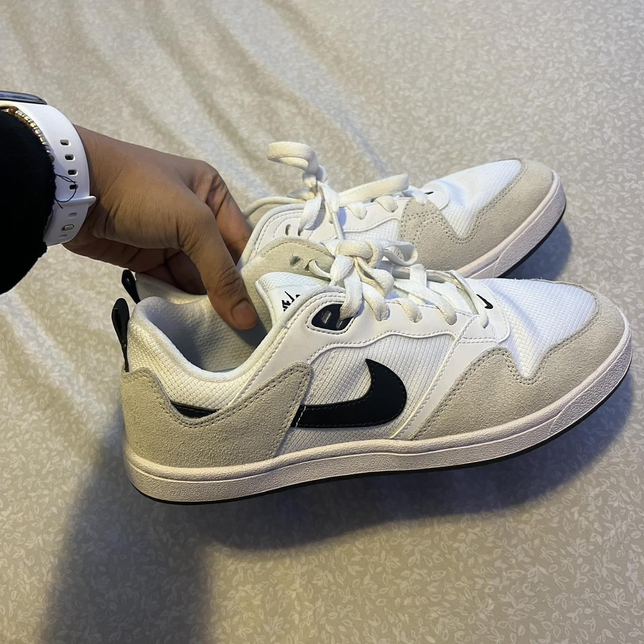 nike sb alleyoop gold