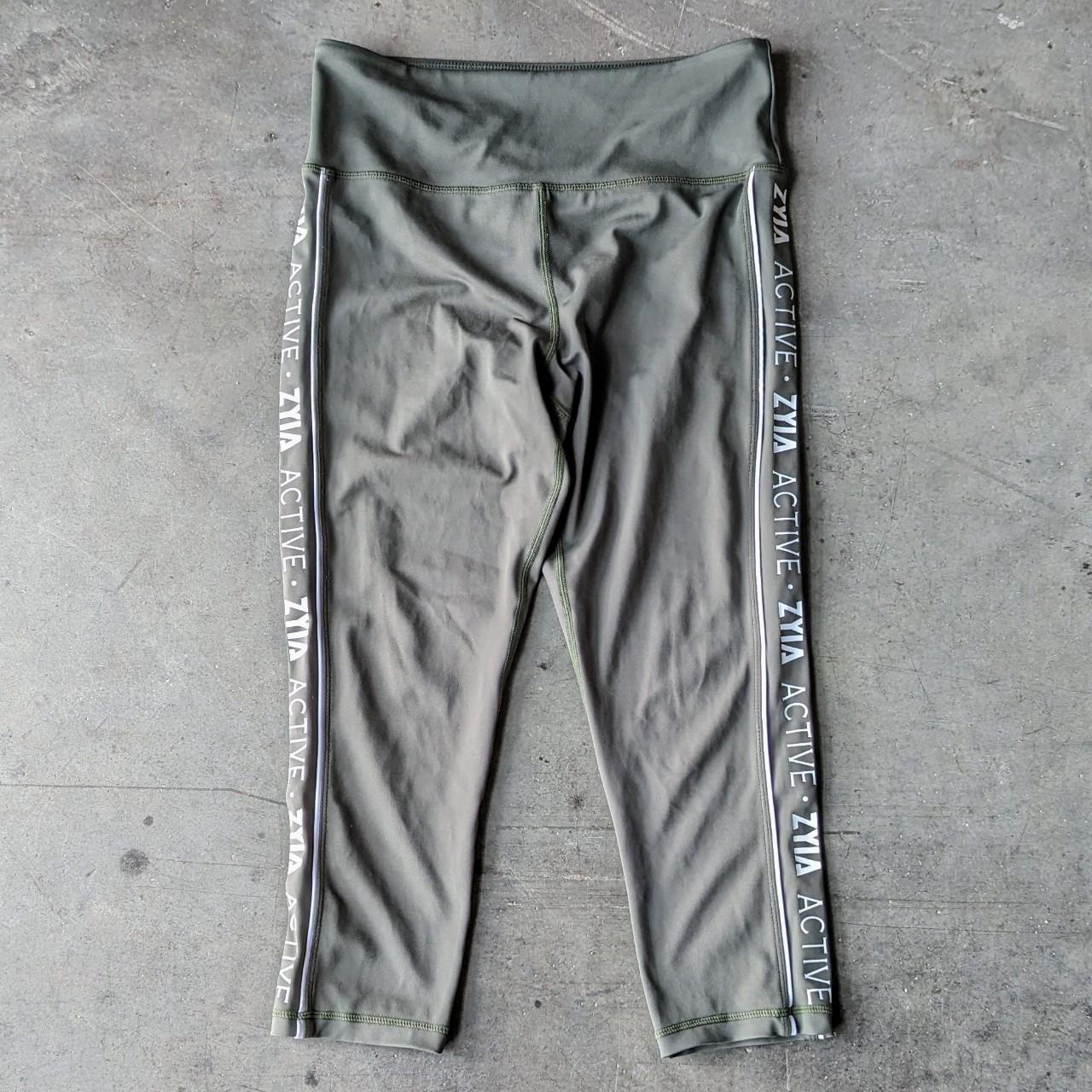 Zyia Active leggings, size 8/10 medium, in excellent - Depop