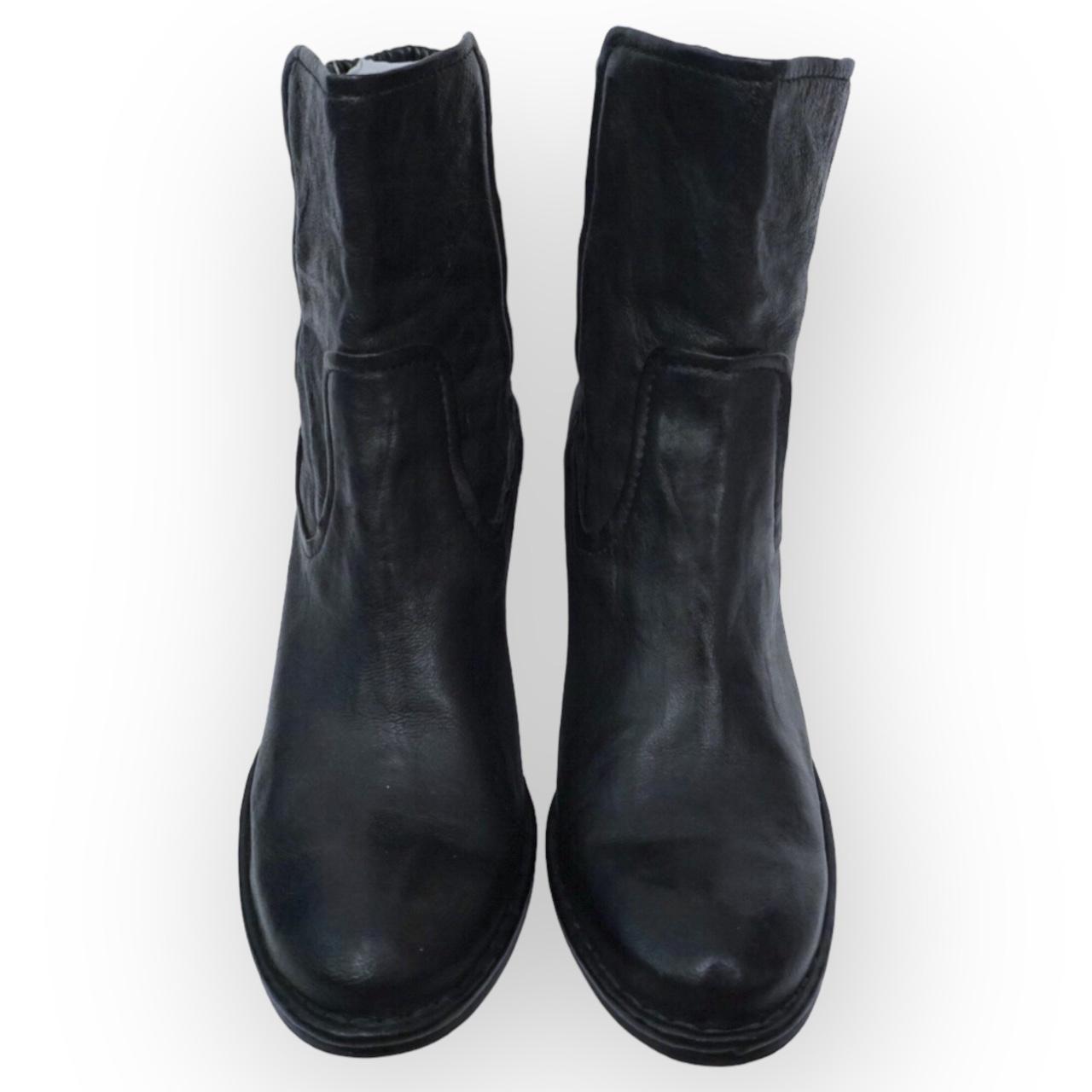 Frye Lucinda Black Leather Ankle Boots Pull- On... - Depop