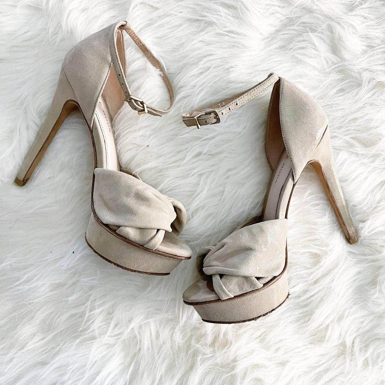 Pelle moda gold store heels