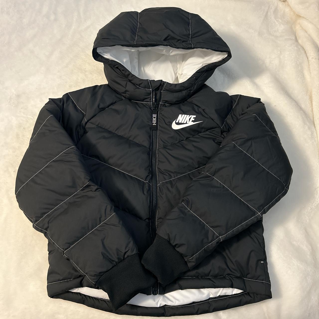 Youth Large black Nike puffer jacket - Depop