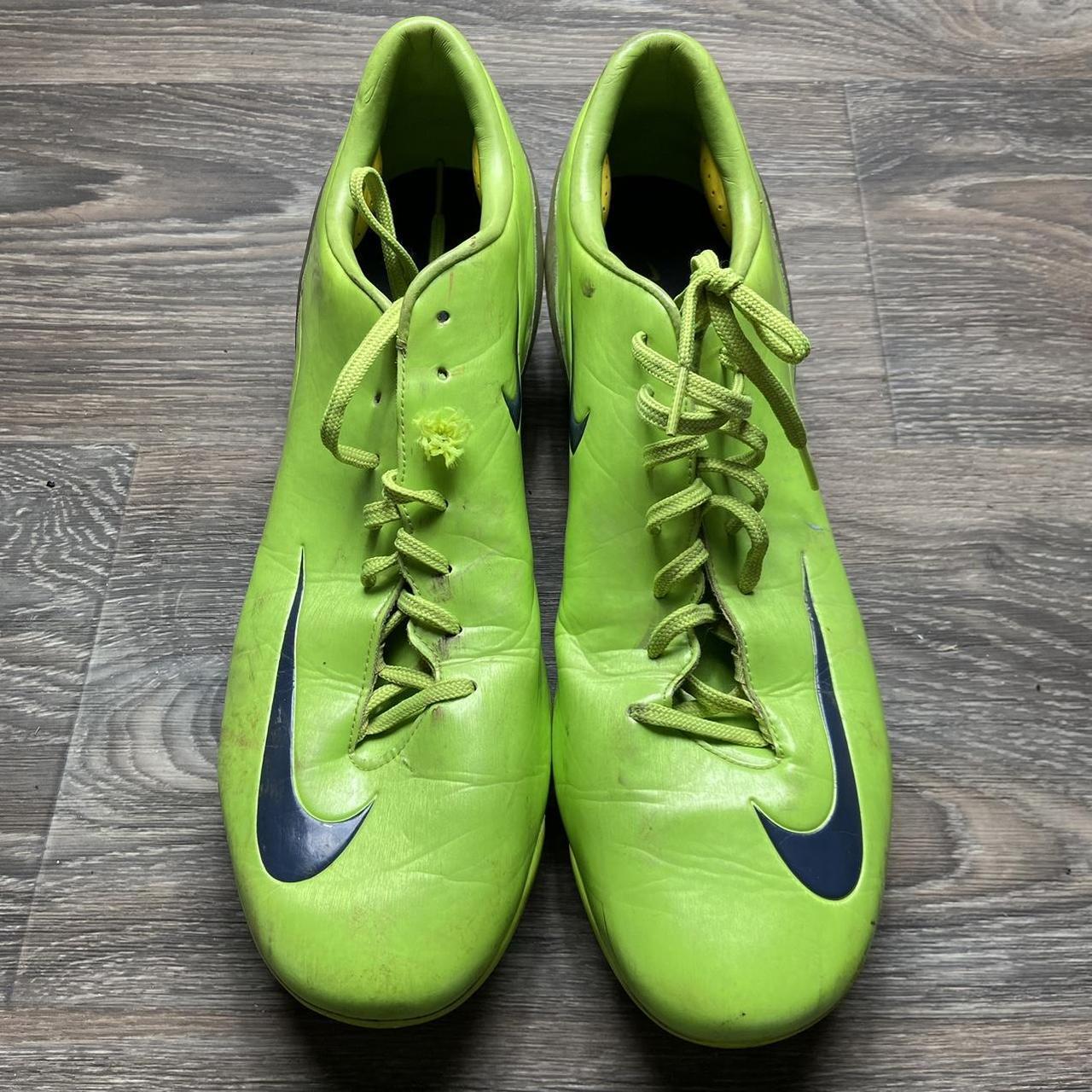 Lime green cheap nike mercurial