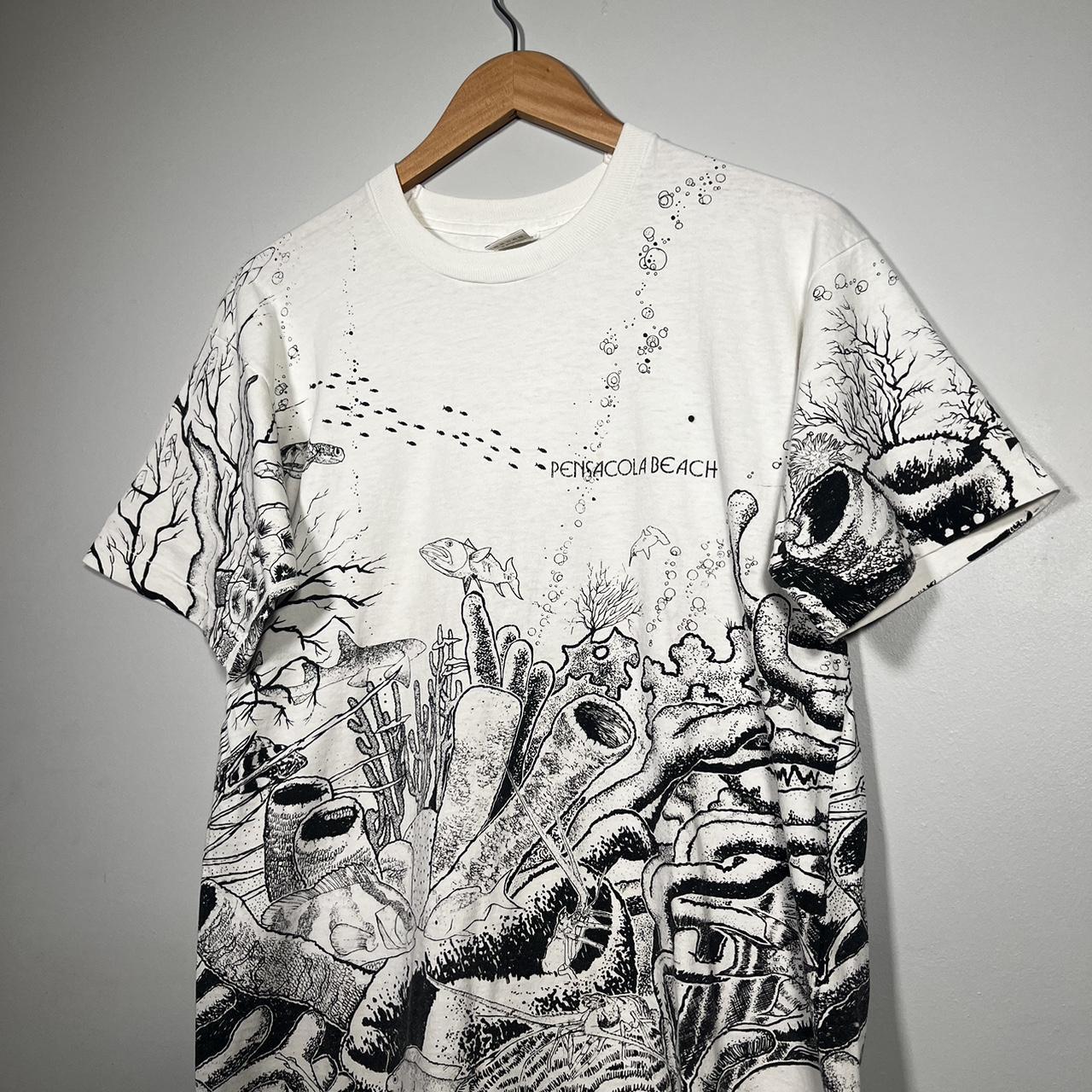 VINTAGE CORAL REEF AOP FISH BEACH T SHIRT., In a