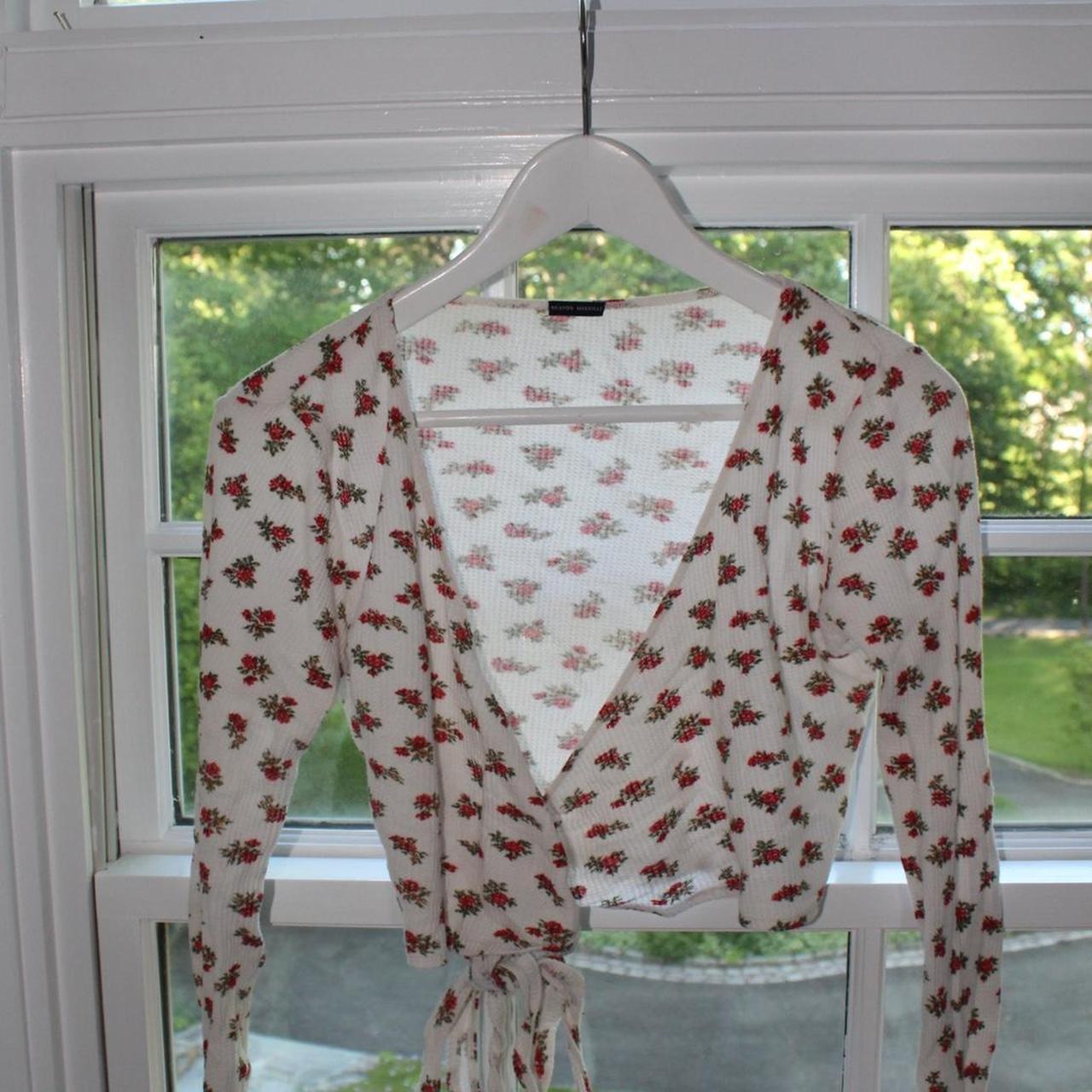 Brandy Melville Women's Crop top Multi/White One size – Cute