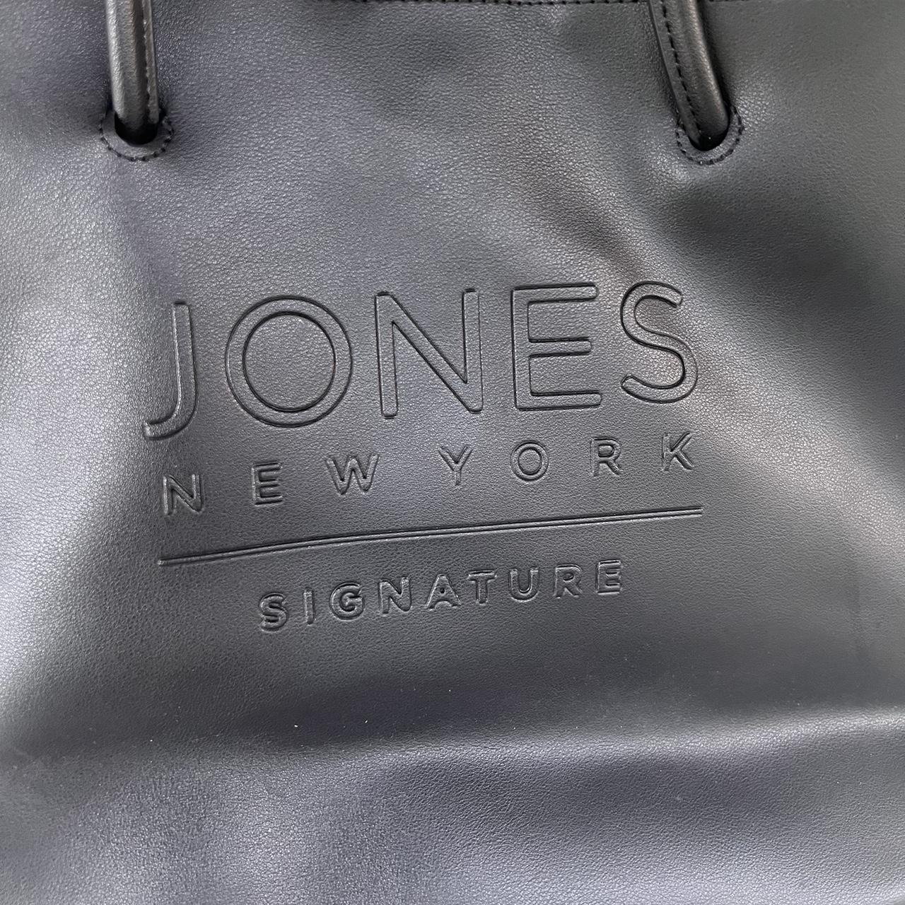 Jones New York signature bag. | Brown leather crossbody bag, Jones new york  signature, Leather crossbody bag