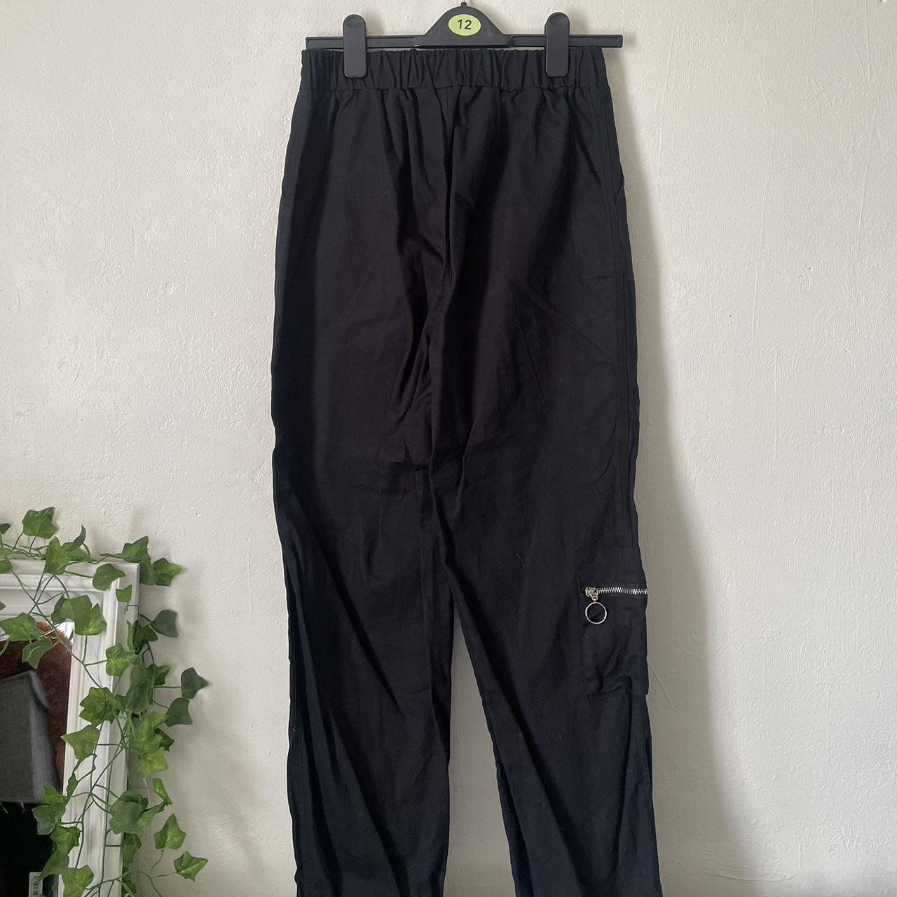 BOOHOO BLACK CRAGO UTILITY POCKET TROUSER 🦋... - Depop