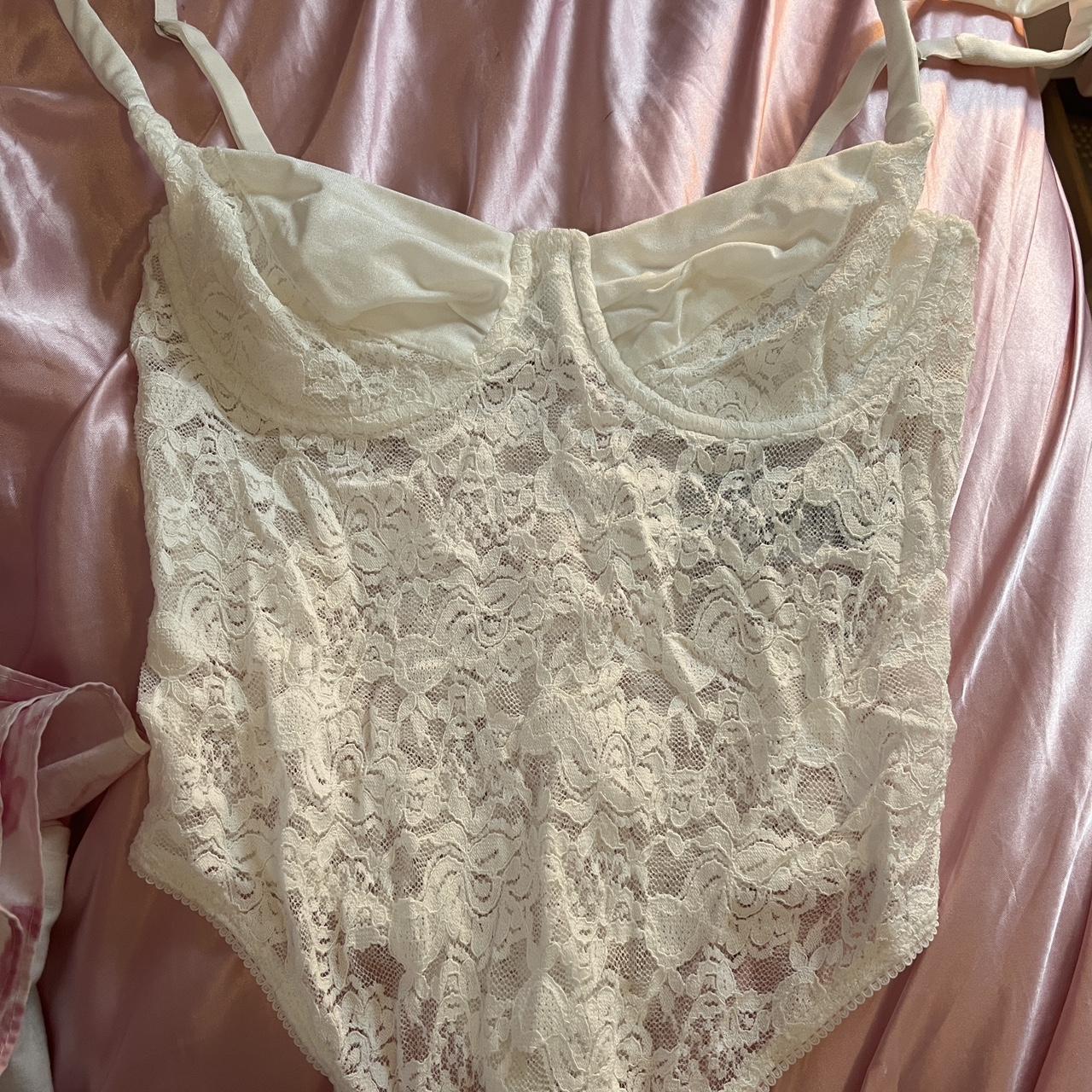 edikted white lacy body suit!!! NEVER WORN... - Depop
