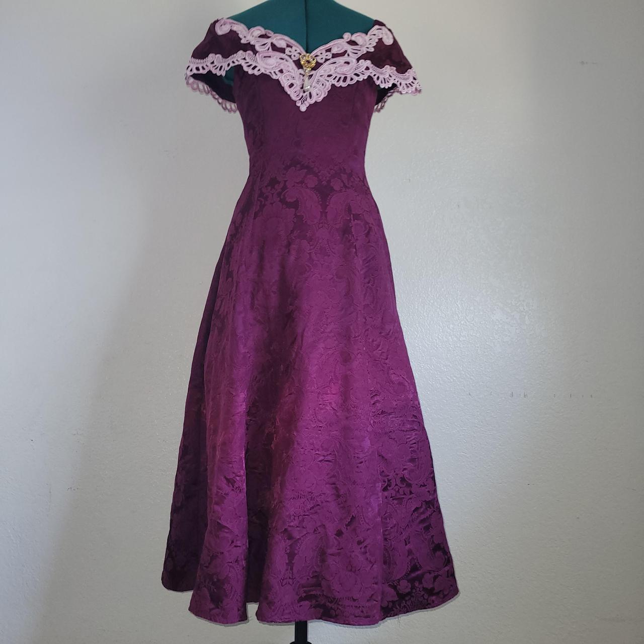 item listed by queenofdresses