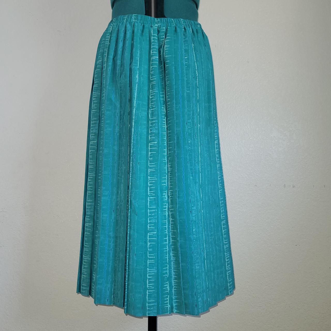 item listed by queenofdresses