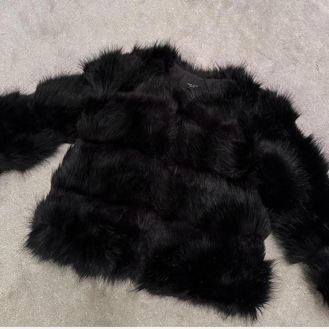 Black faux fur jacket perfect for winter Depop