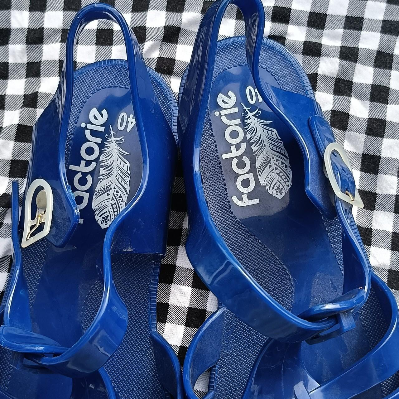 Factorie sandals deals