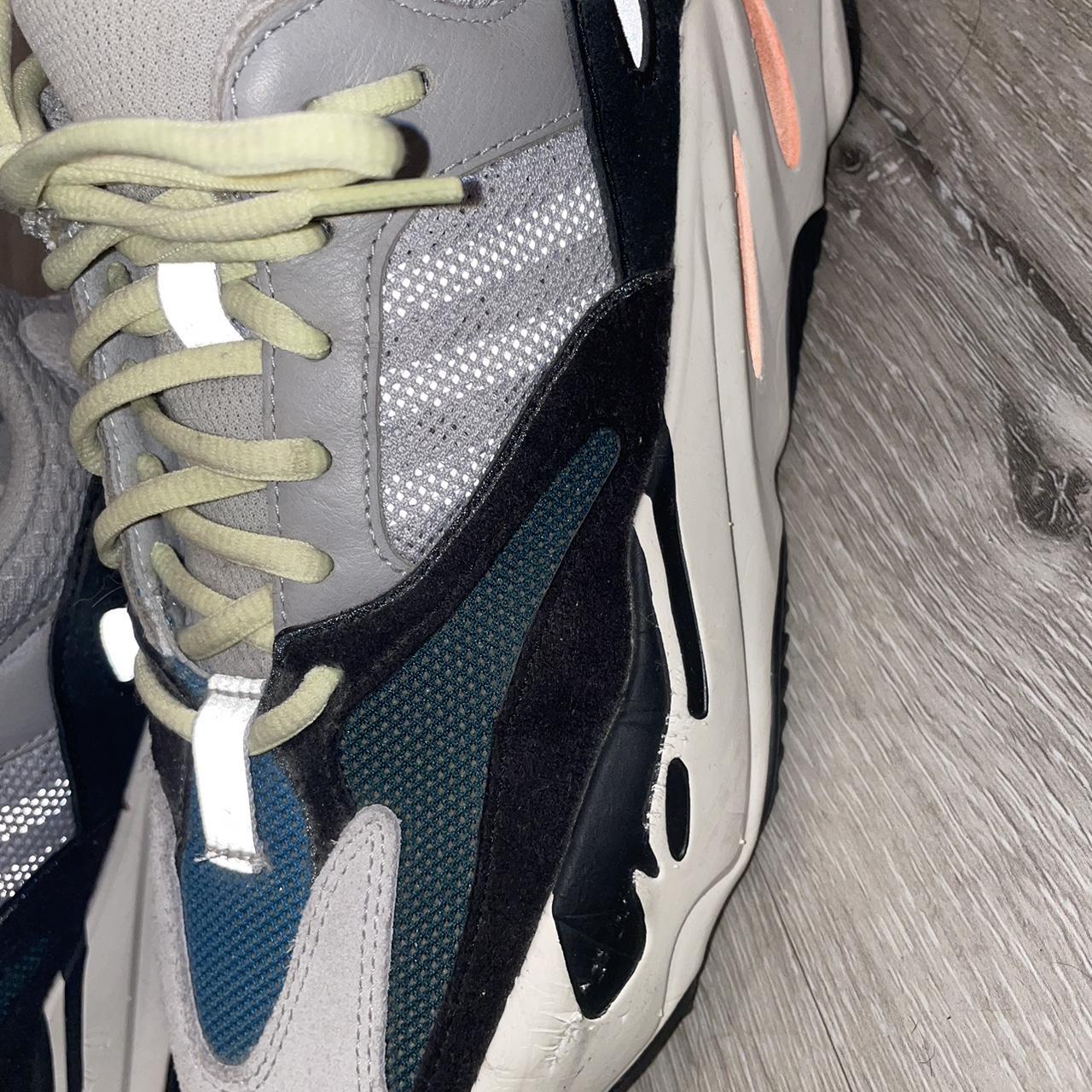 Yeezy hot sale 700 paint