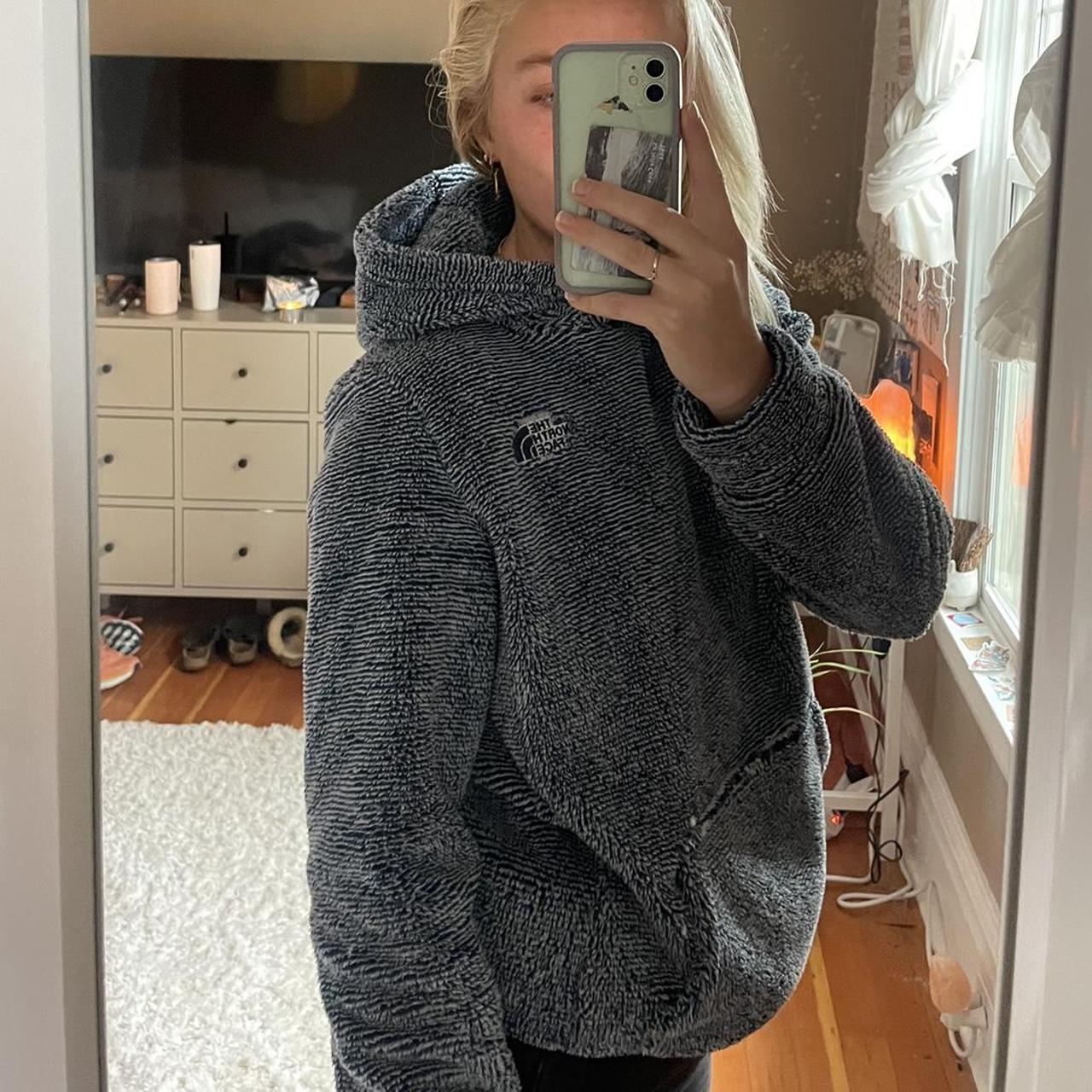 northface fuzzy hoodie