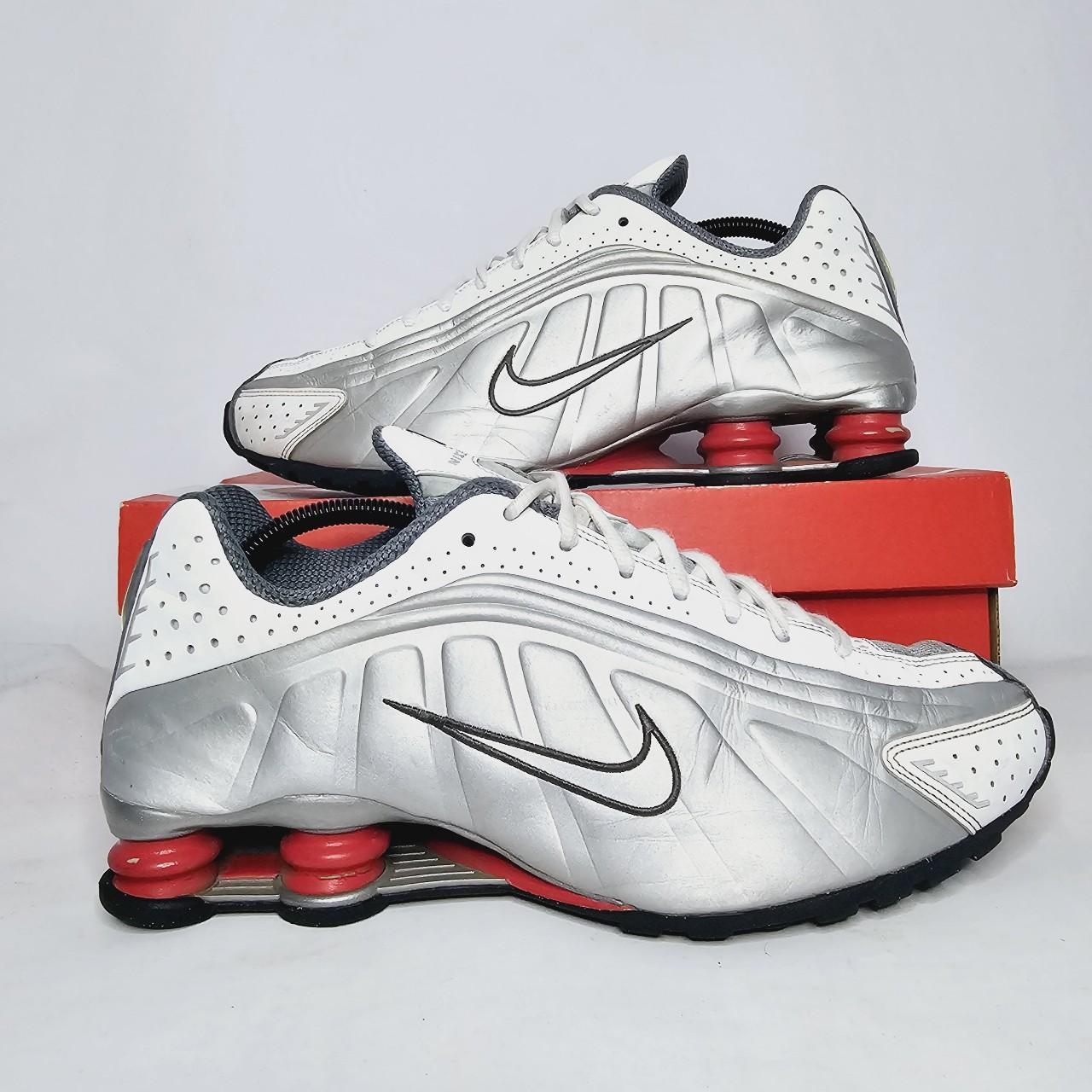 mens nike r4